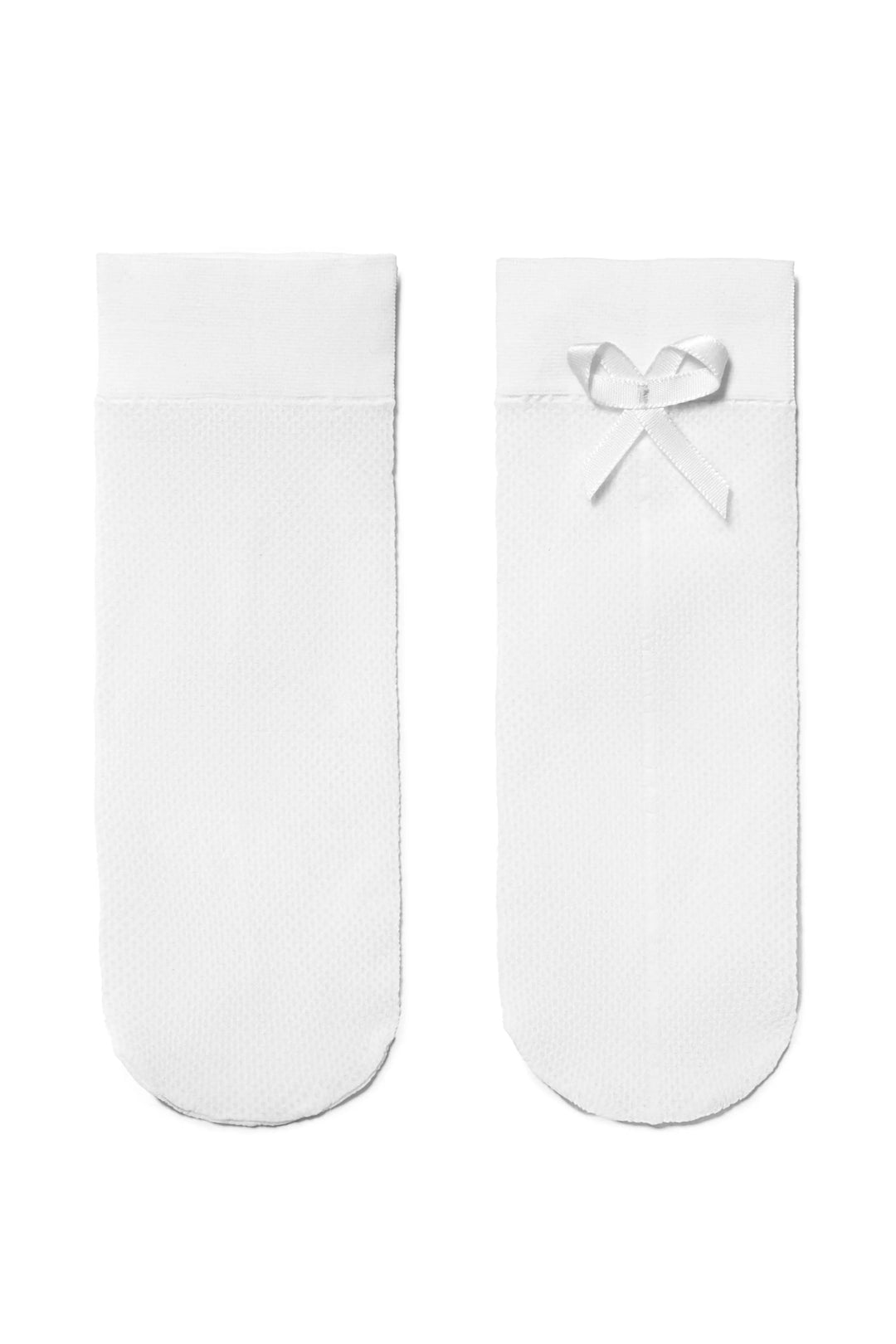 White socks with a bow on a white background #color_bianco