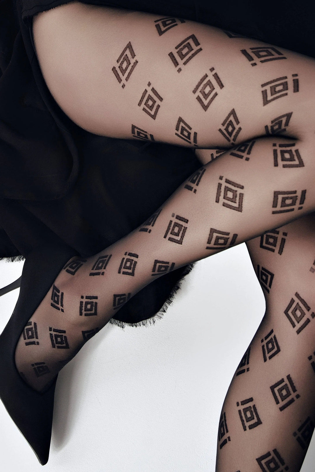 #color_nero-black