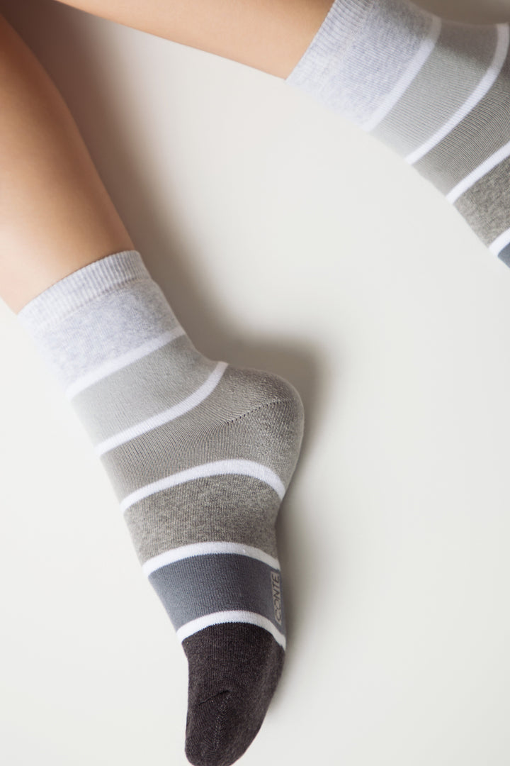 #color_gray