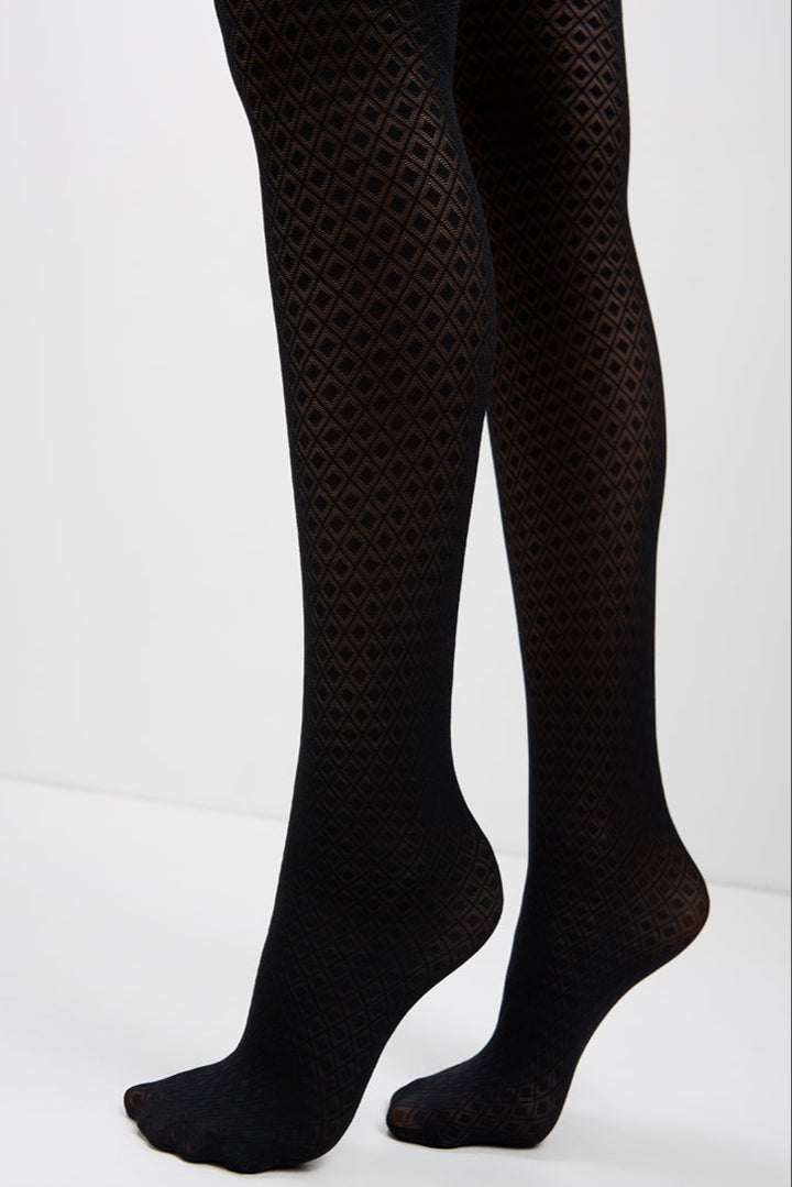 #color_nero-black
