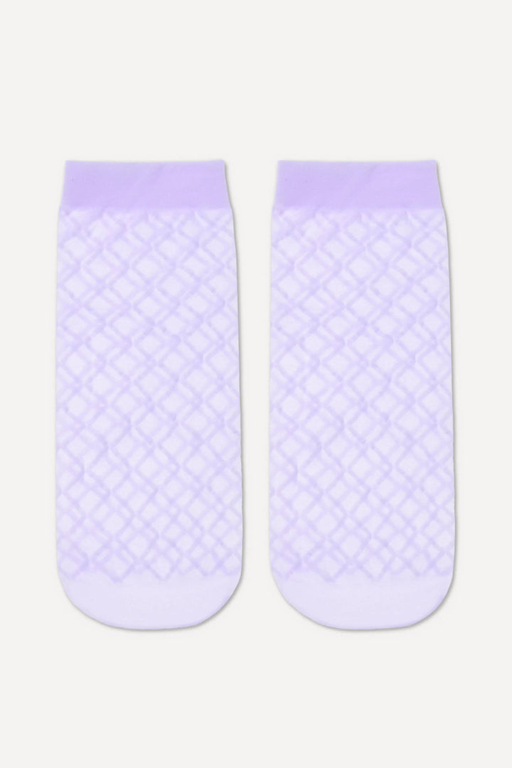 Pair of light purple socks with textured pattern on a white background #color_violet