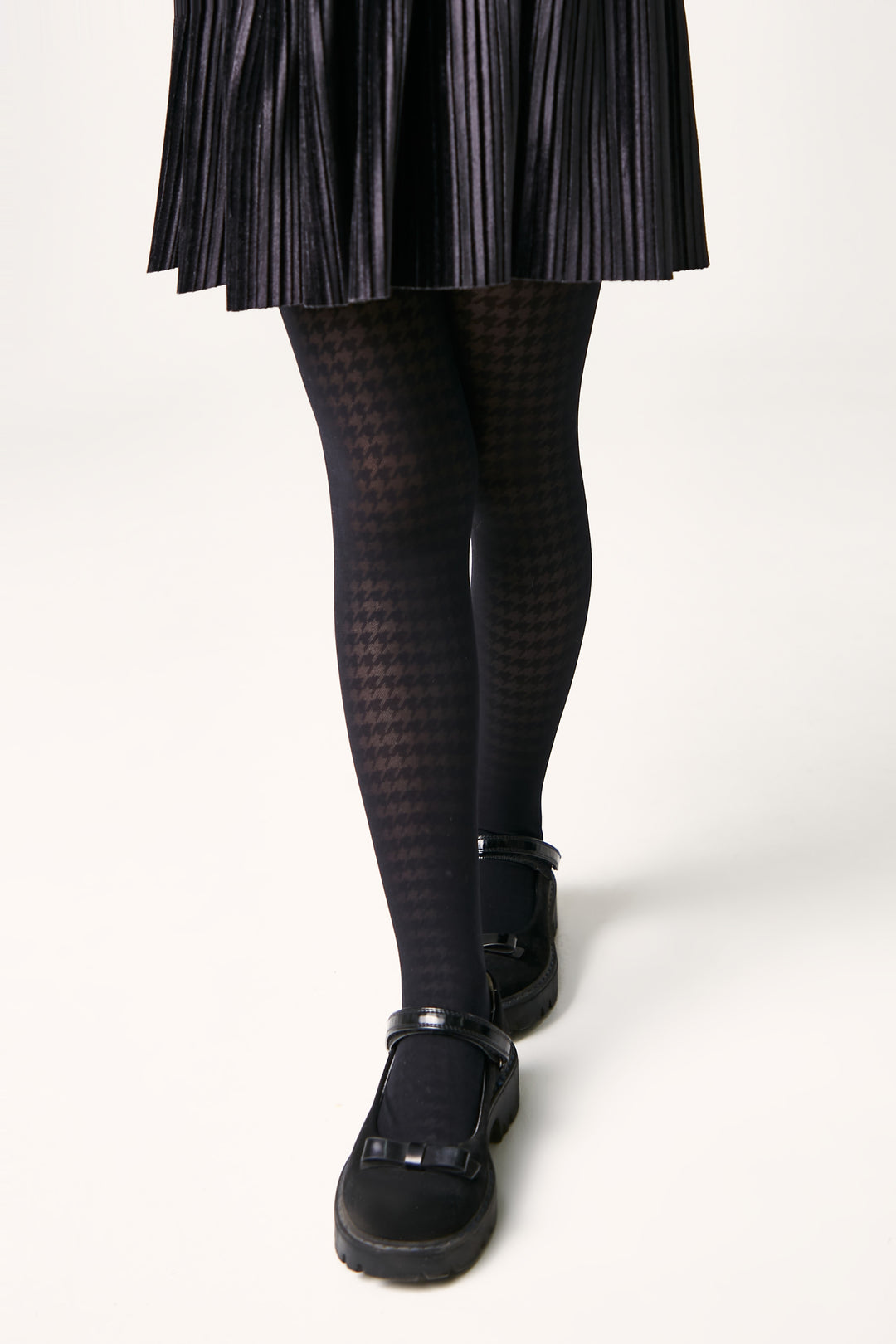 #color_nero-black