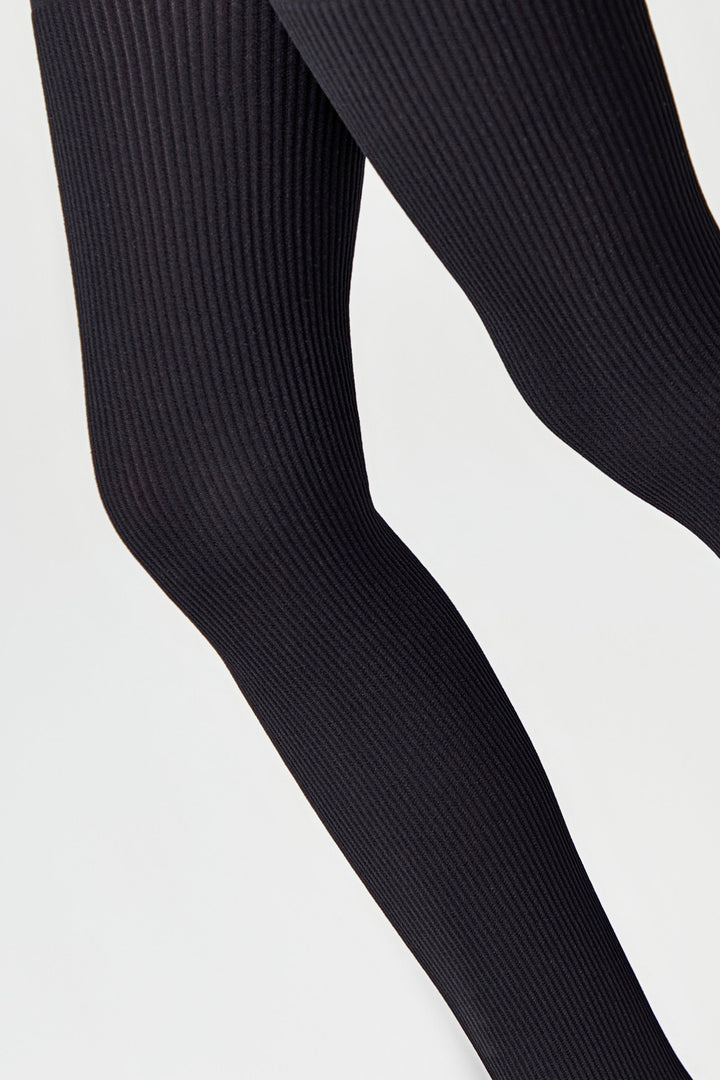 #color_nero-black