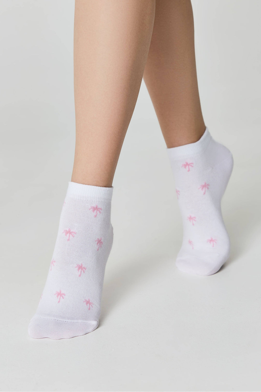 #color_white-pink