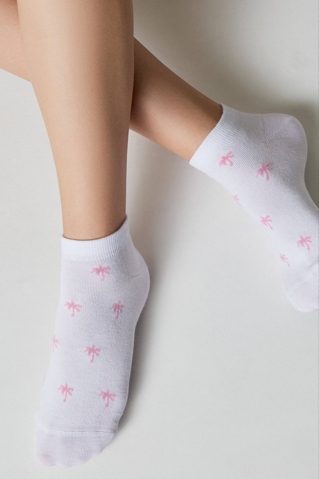 #color_white-pink