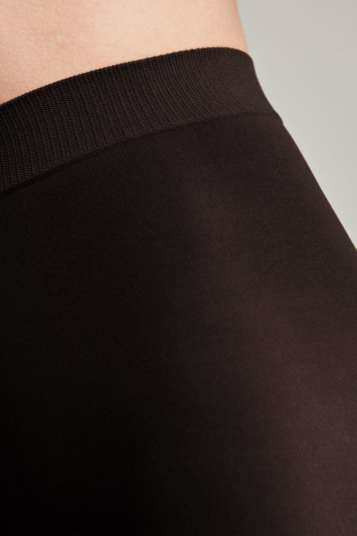 #color_nero-black