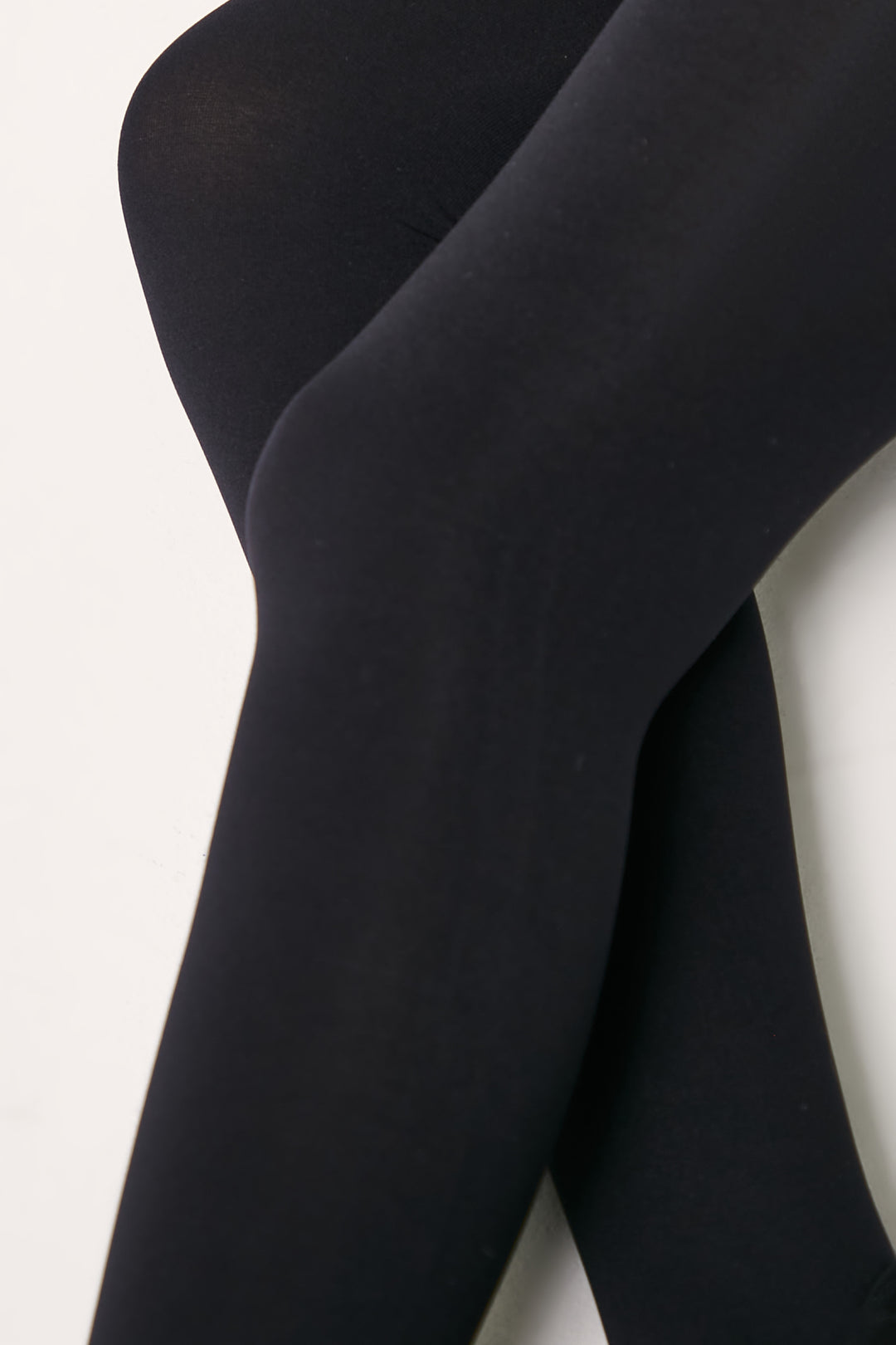 #color_nero-black