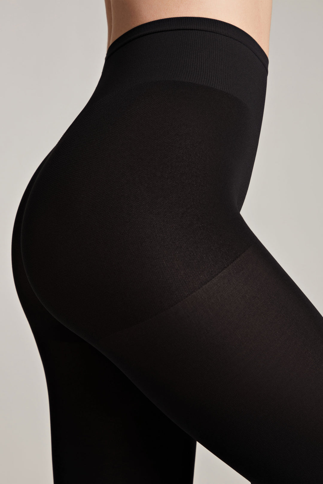 #color_nero-black