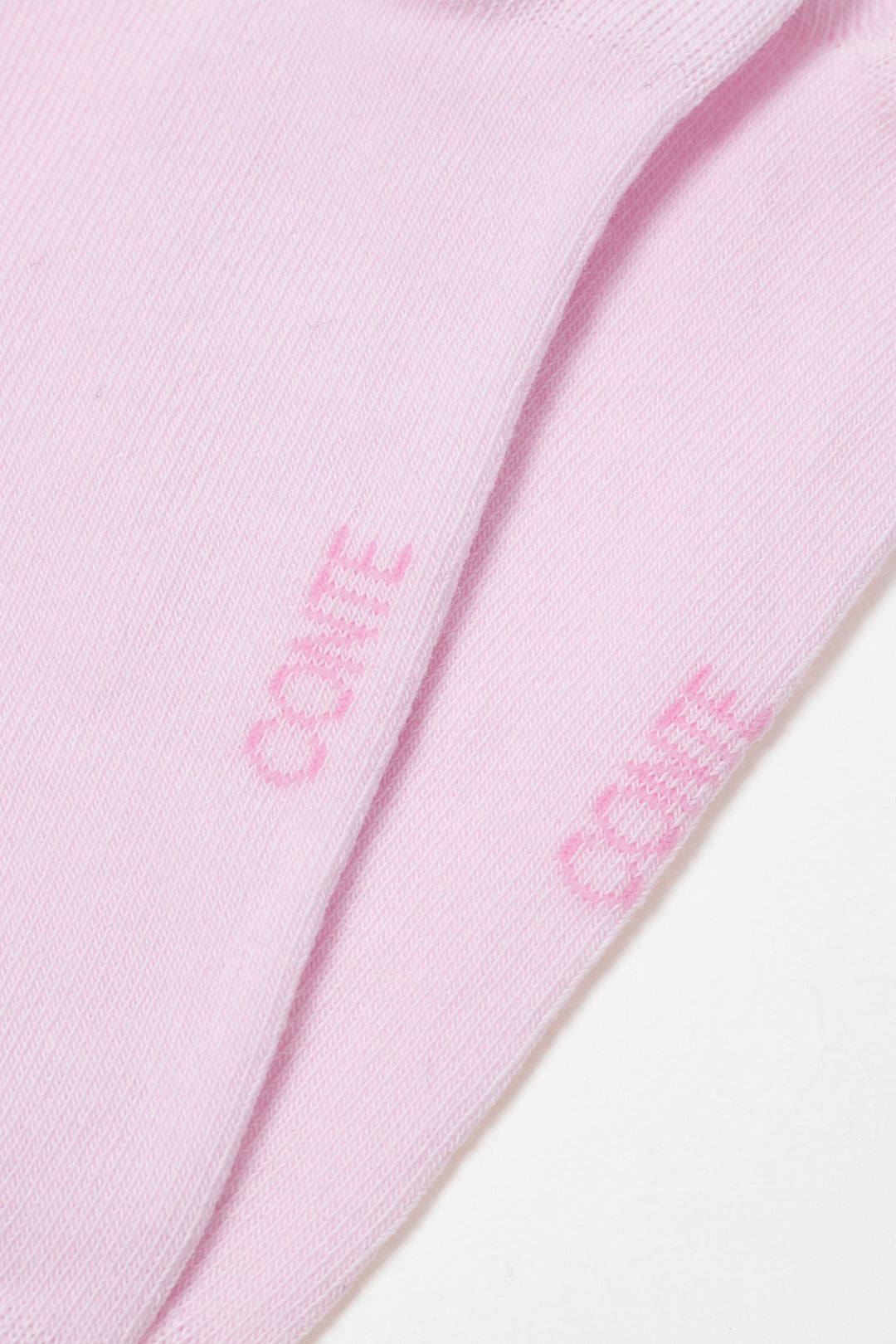 #color_light-pink