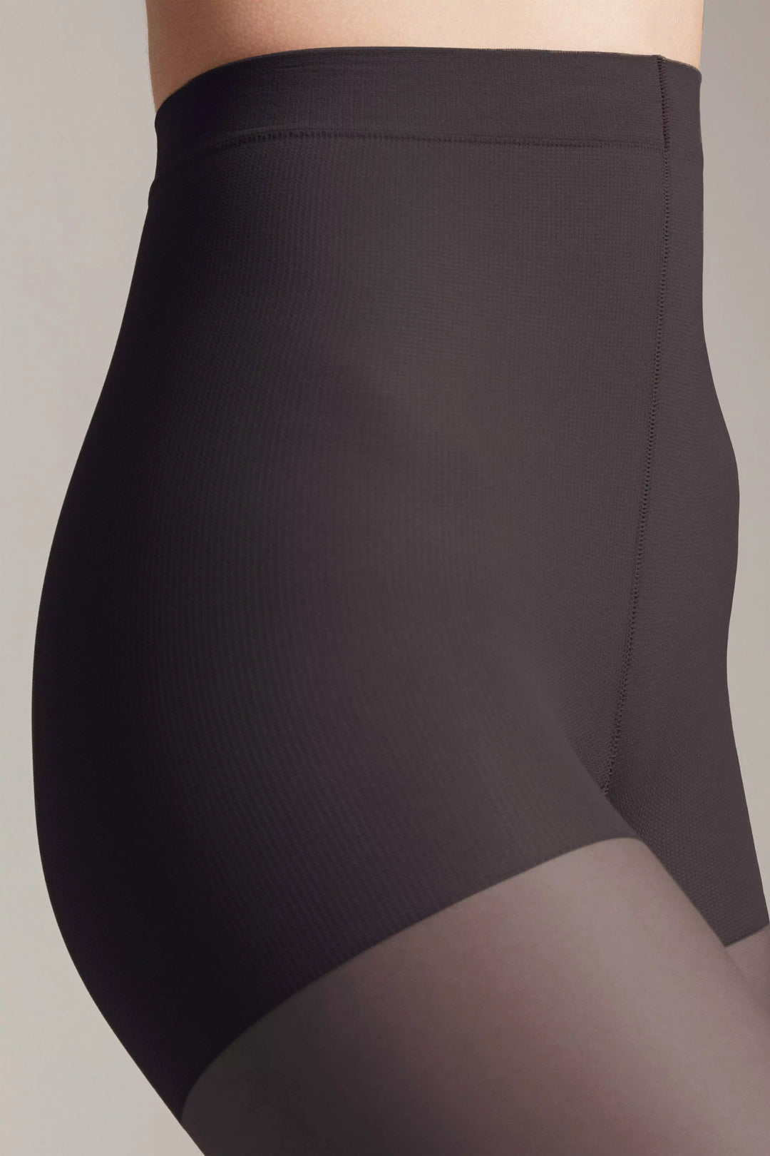 #color_nero-black