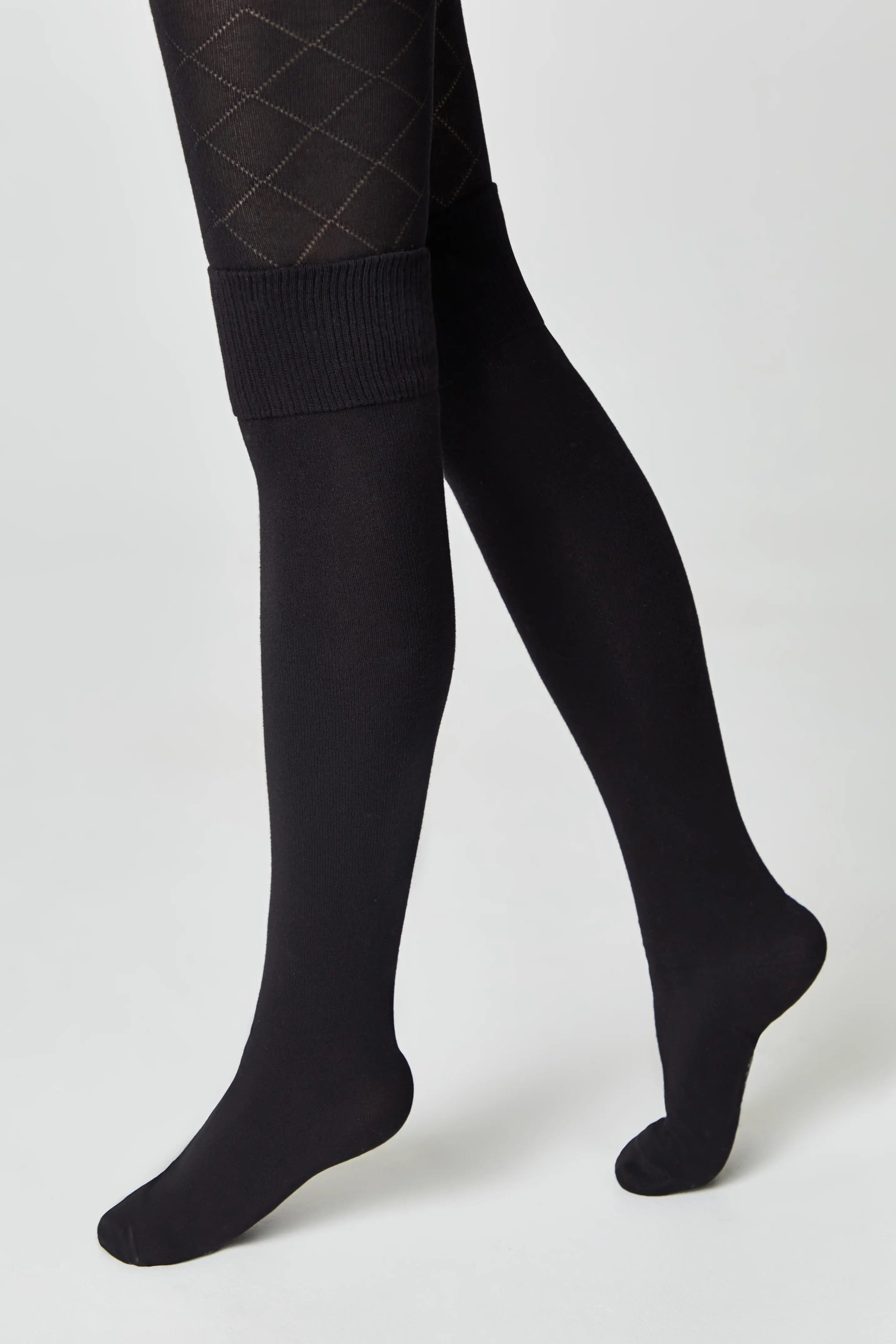 Black tights with a diamond pattern on a white background #color_black