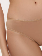 #color_flesh-colored