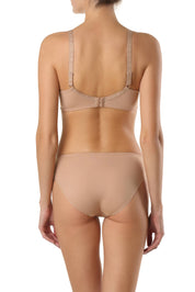 #color_flesh-colored