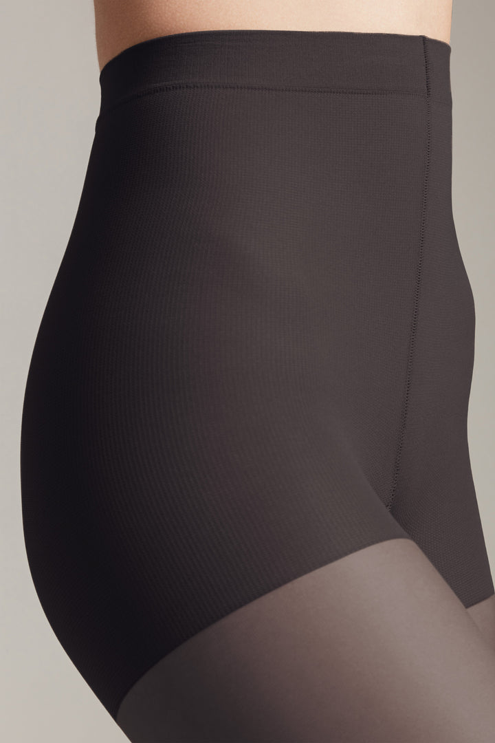 #color_nero-black