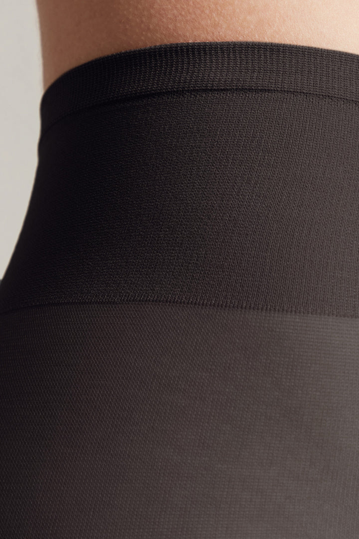 #color_nero-black
