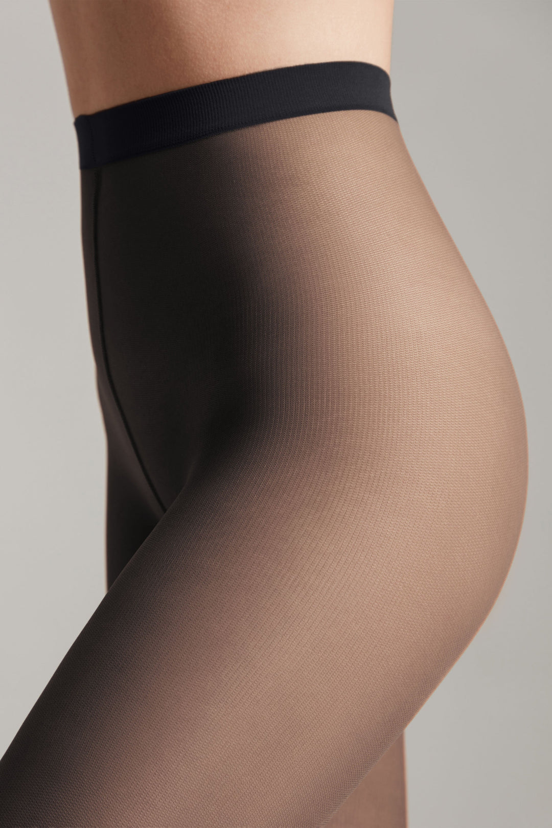 #color_nero-black